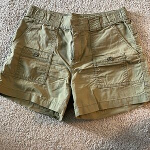 GAP Olive Green Cargo Shorts Utility Style